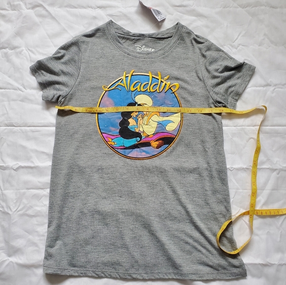 Disney's Aladdin Junior T-shirt - Picture 8 of 9